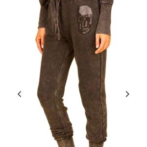 Vintage Havana rhinestone skull sweats